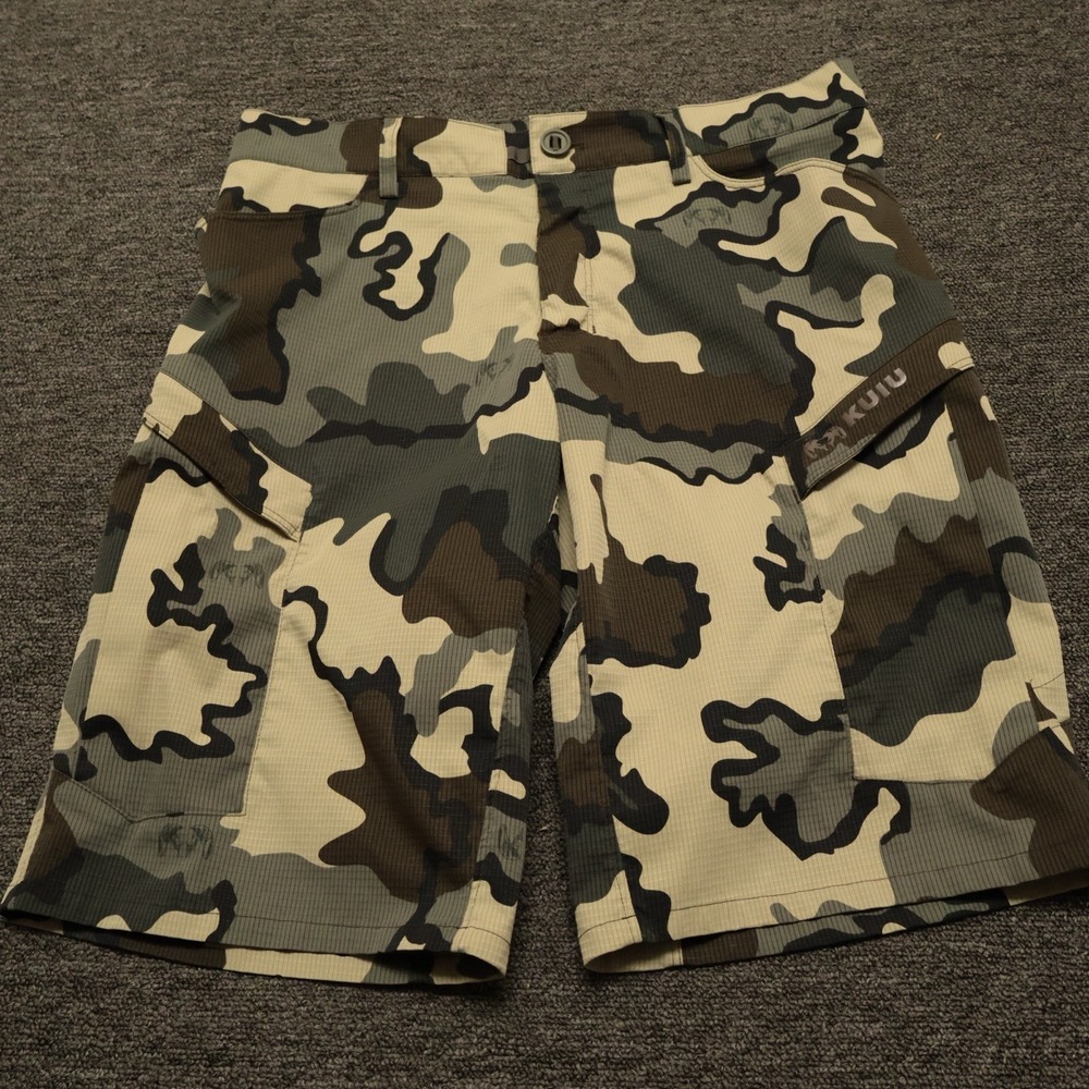 Kuiu Shorts Men's 32 Tiburon Gray Green Camo Outdoor Casual Hiking 12.5" Inseam